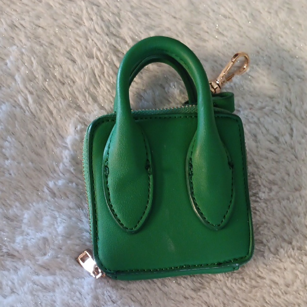 Zara Chic Green Coin Purse